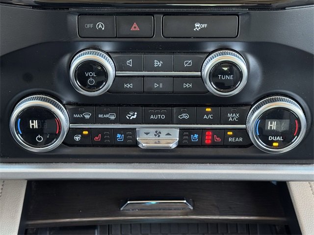 Certified 2024 Ford Expedition Limited image 19