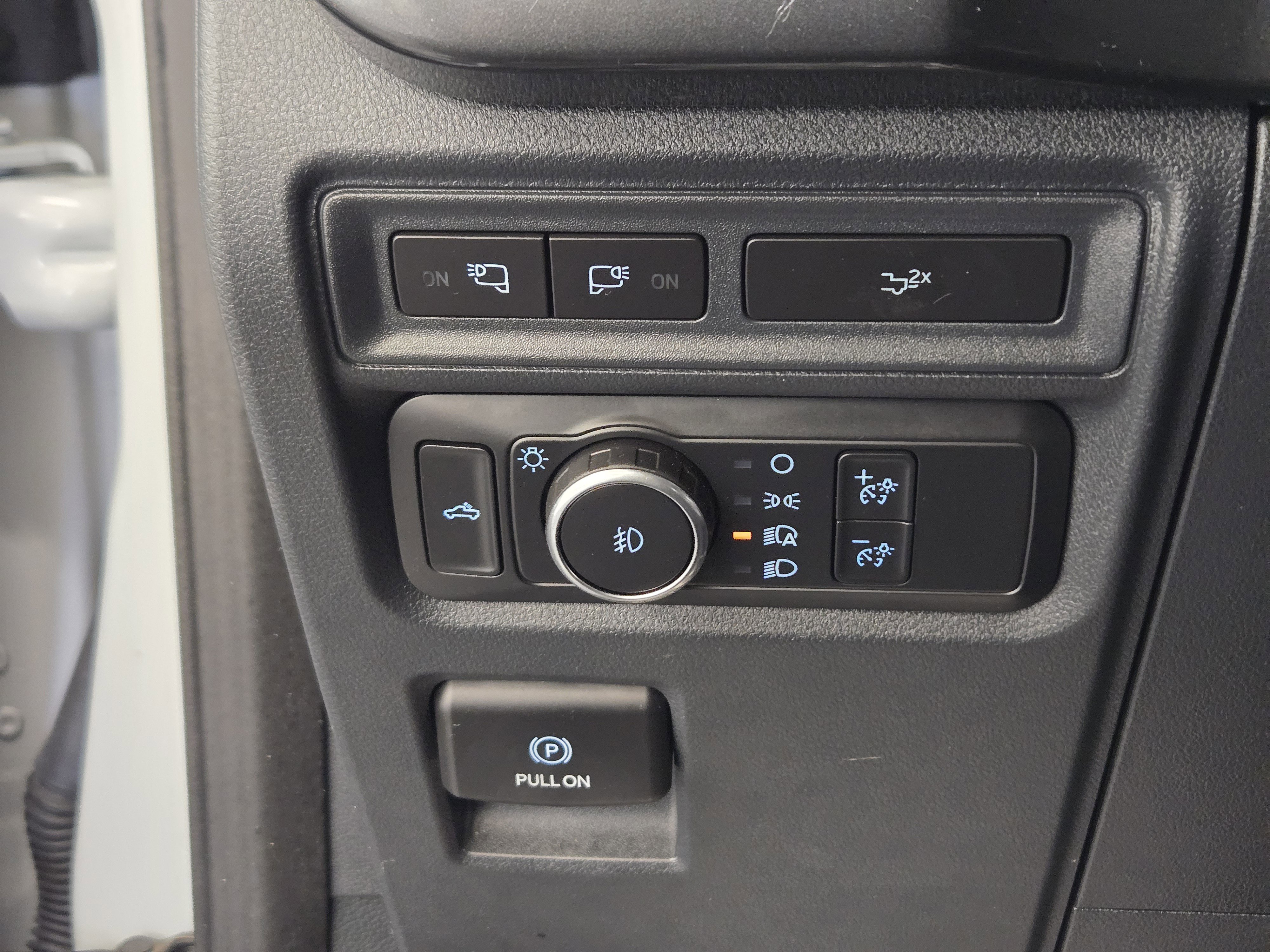 Certified 2022 Ford F150 XLT w/ Equipment Group 302A High image 21