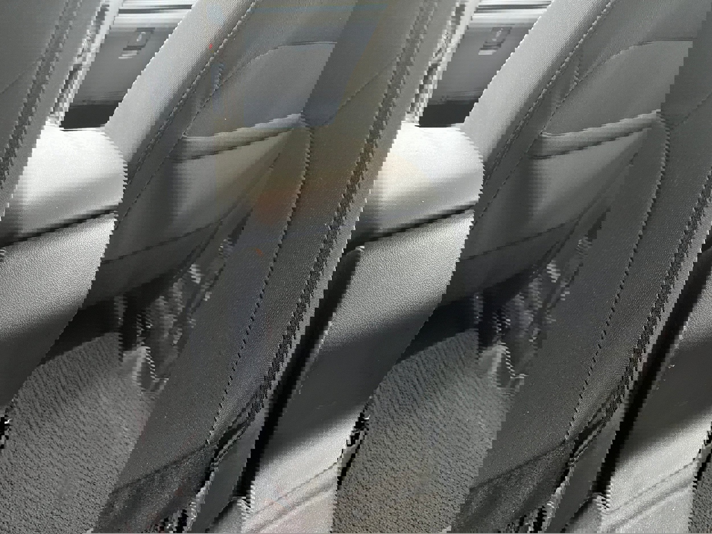 Used 2018 Subaru Impreza 2.0i Premium image 11