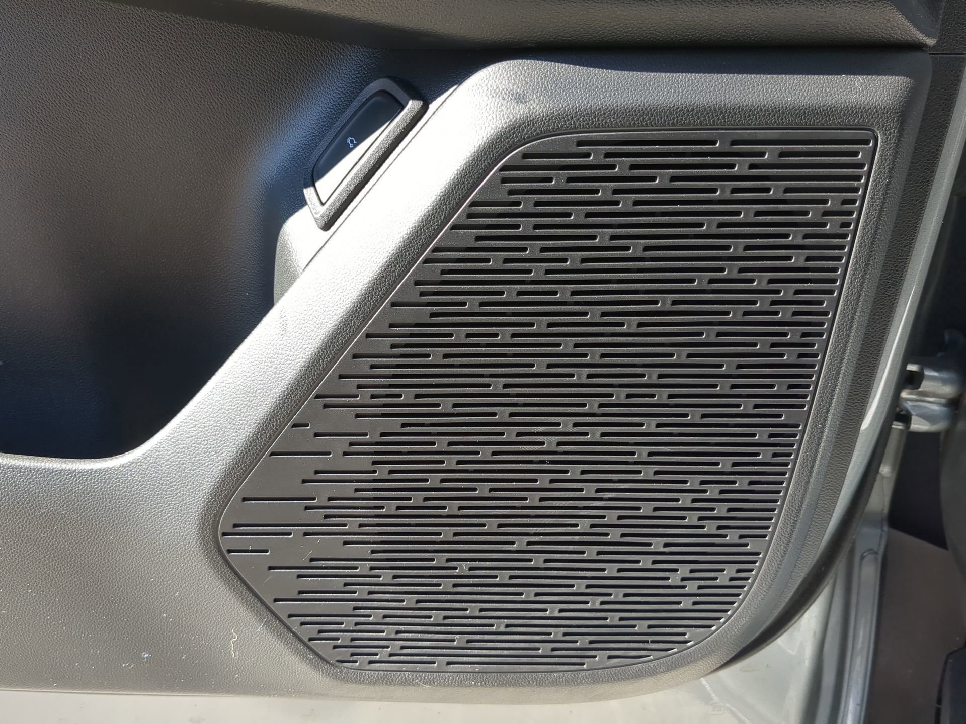 Used 2025 Chevrolet Equinox ACTIV w/ Convenience Package III image 48