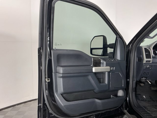 Certified 2022 Ford F350 Lariat w/ Lariat Ultimate Package AWD/4WD image 15