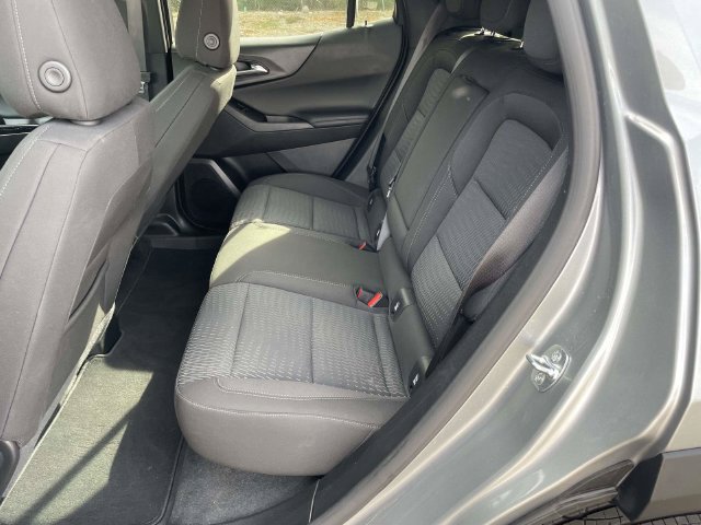 Used 2026 Chevrolet Equinox LT FWD image 12