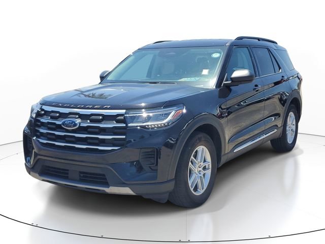Certified 2025 Ford Explorer Active RWD image 4