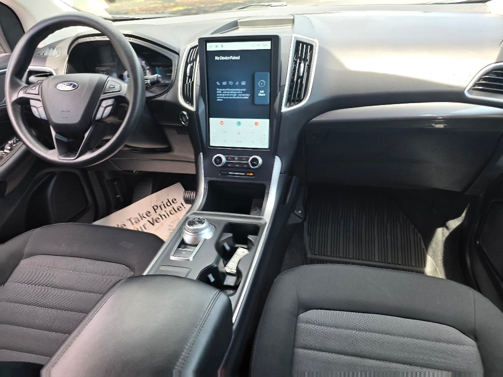 Certified 2024 Ford Edge SE w/ Black Appearance Package AWD/4WD image 2
