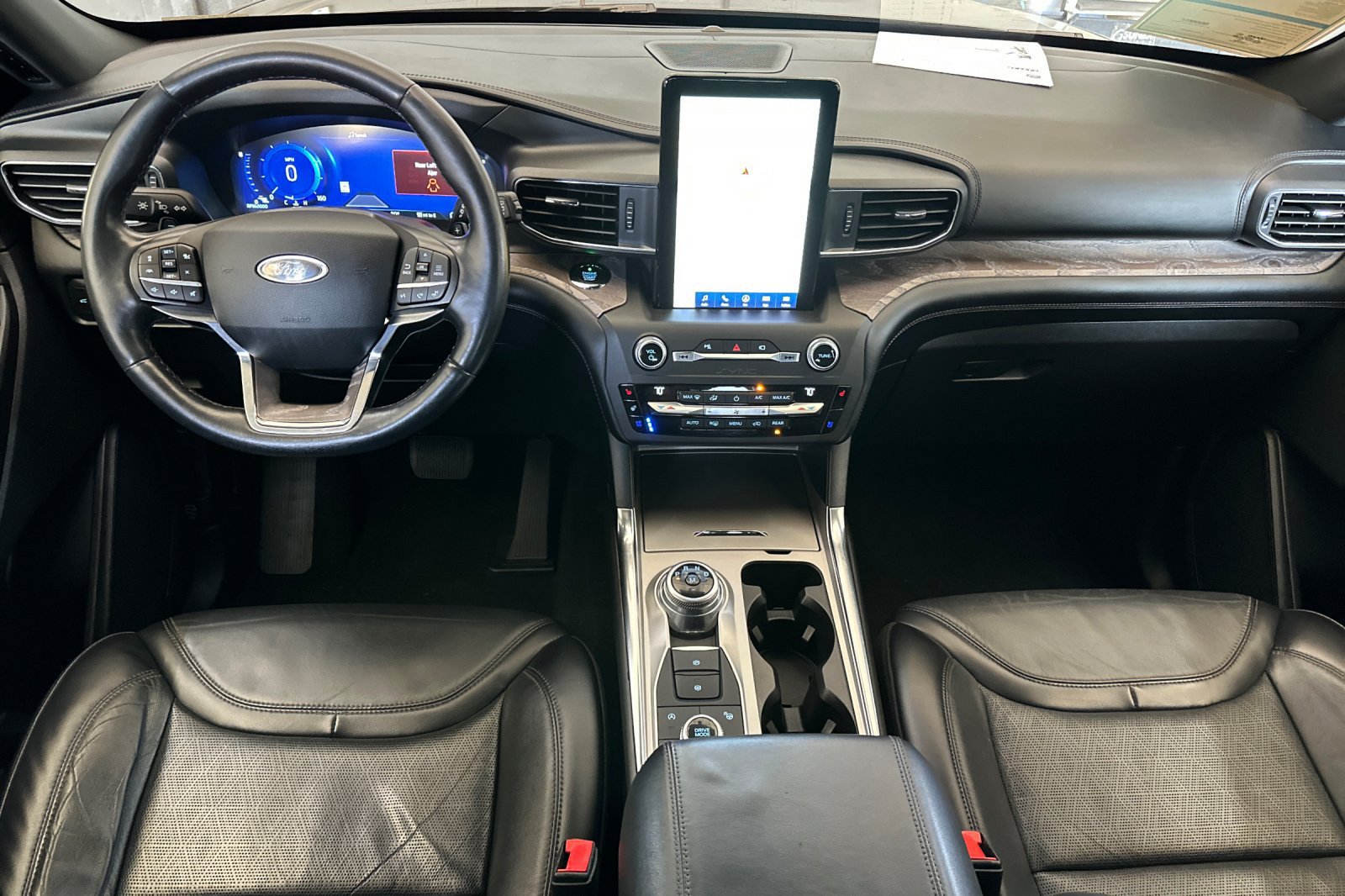 Certified 2020 Ford Explorer Platinum w/ Premium Technology Package AWD/4WD image 13