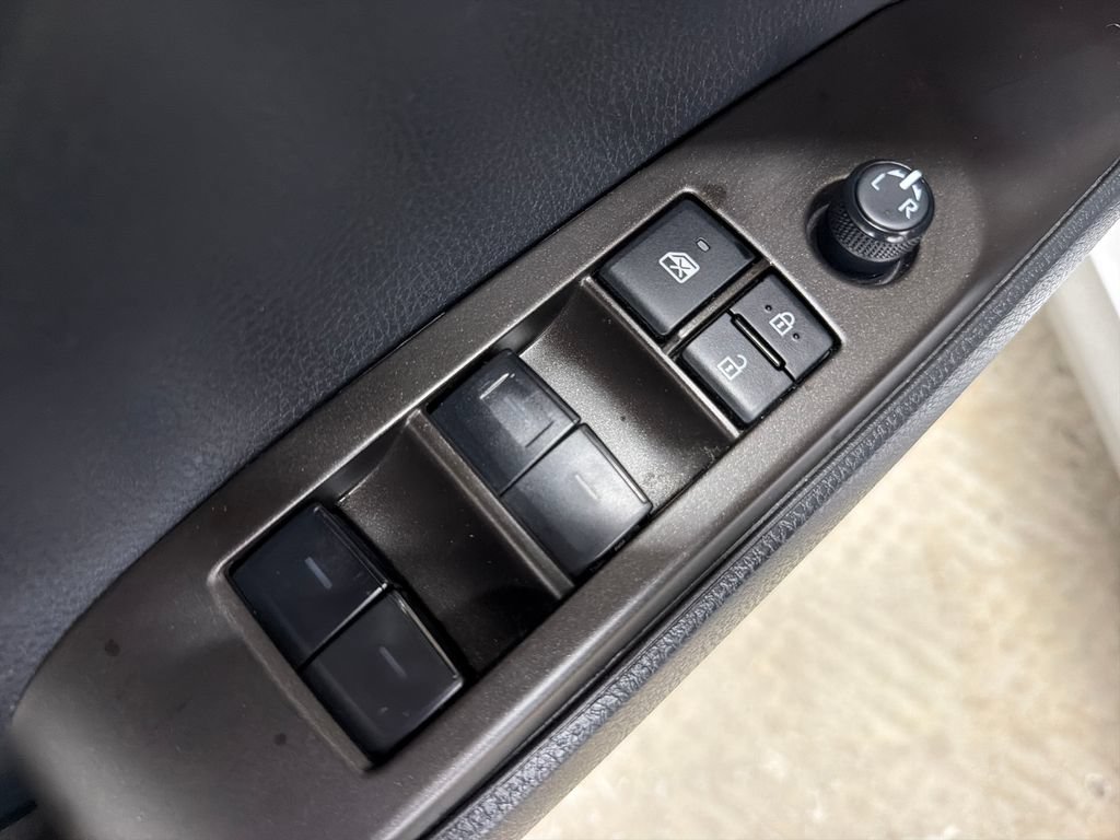 Used 2023 Toyota Camry LE w/ Convenience Package FWD image 17