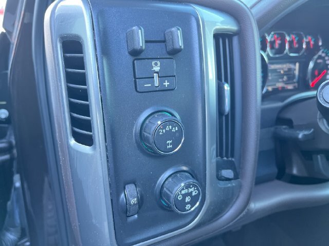 Used 2018 Chevrolet Silverado 2500 LTZ AWD/4WD image 30