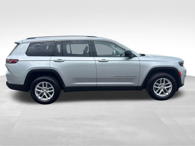 Used 2023 Jeep Grand Cherokee L Laredo image 5