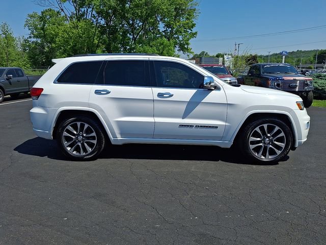 Used 2017 Jeep Grand Cherokee Overland AWD/4WD image 15