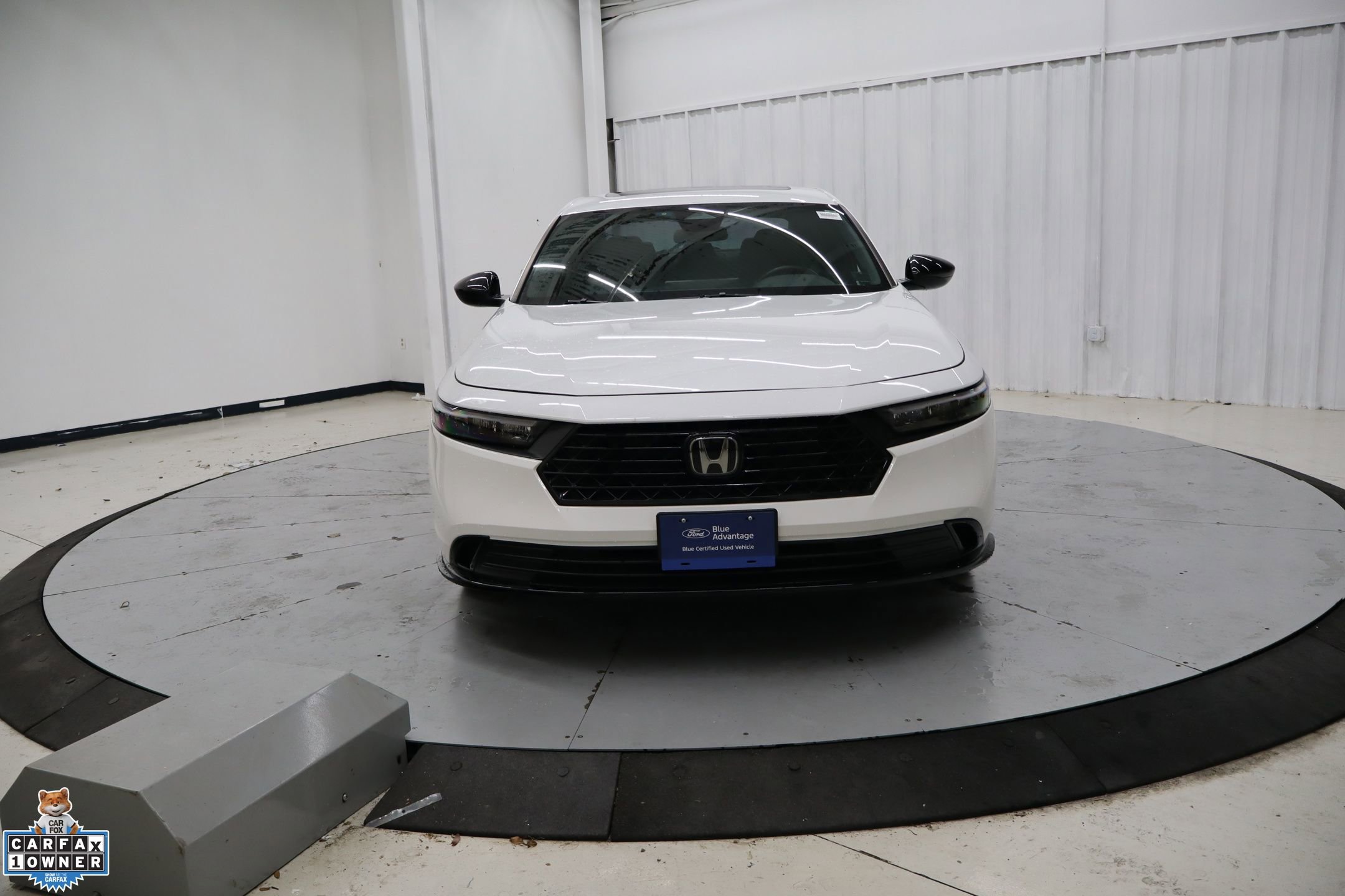 Used 2024 Honda Accord Sport image 11