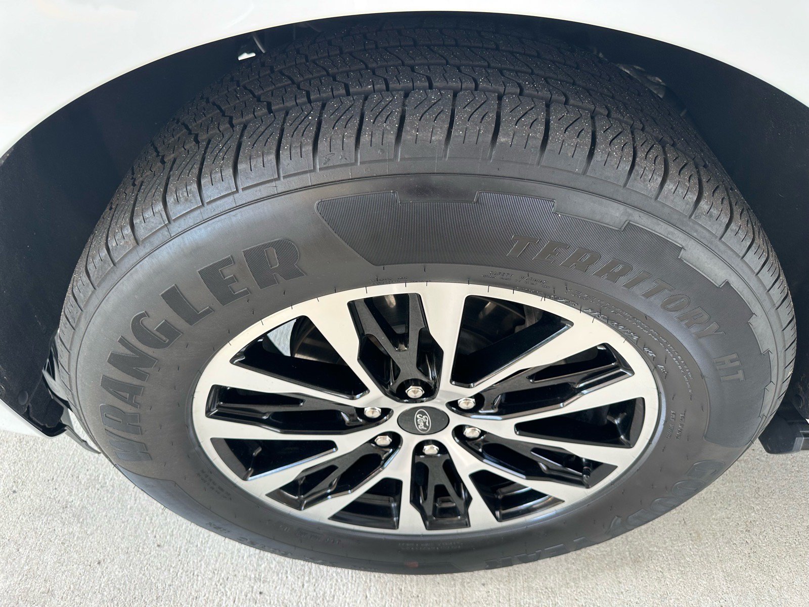 Certified 2025 Ford Expedition Max Platinum AWD/4WD image 8
