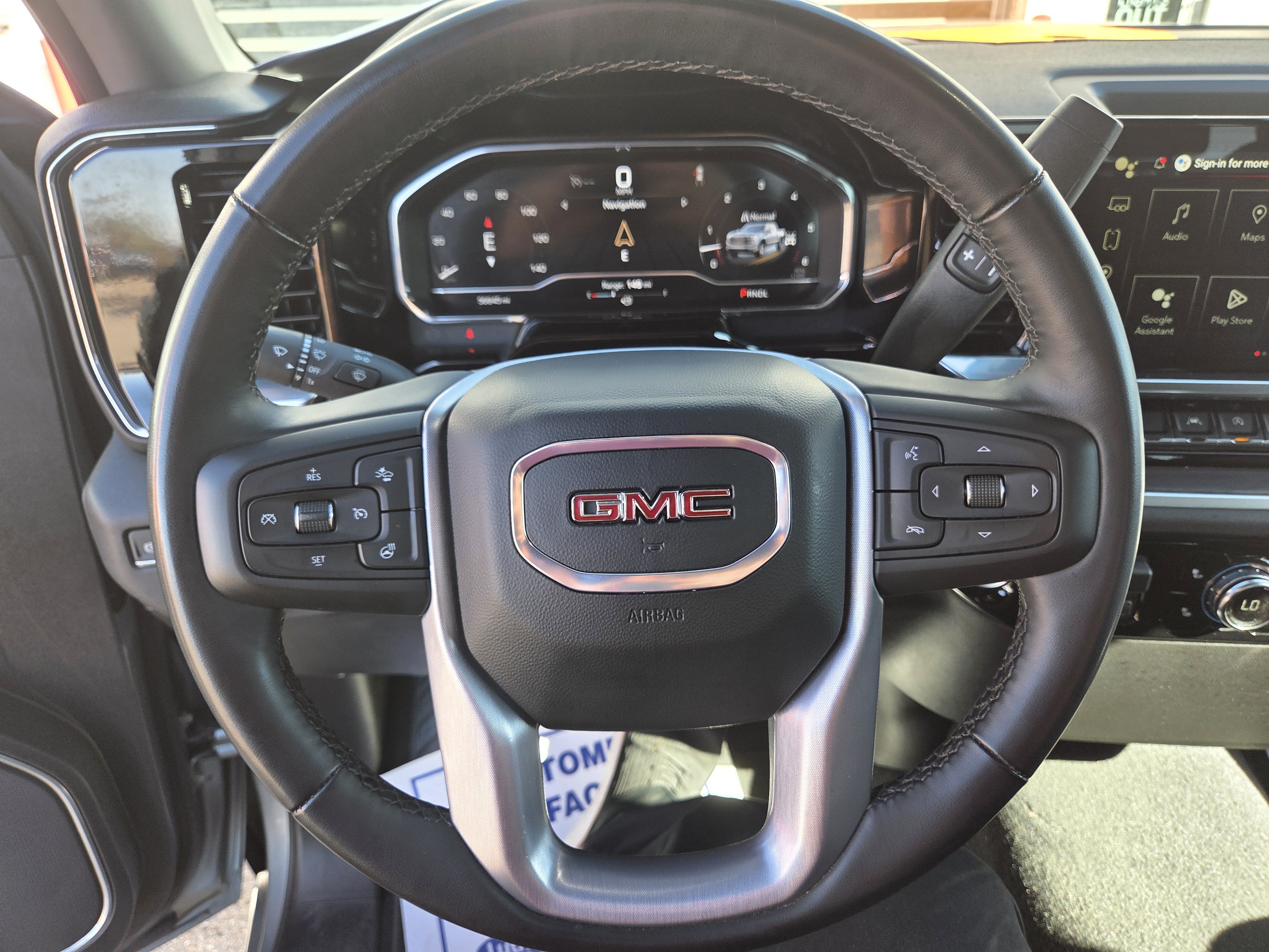 Used 2025 GMC Sierra 1500 SLT AWD/4WD image 15