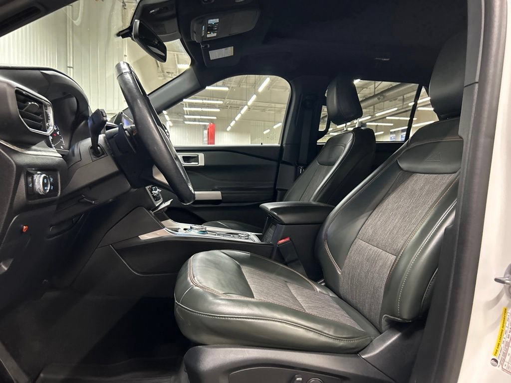 Certified 2022 Ford Explorer Timberline w/ Timberline Technology Package AWD/4WD image 11