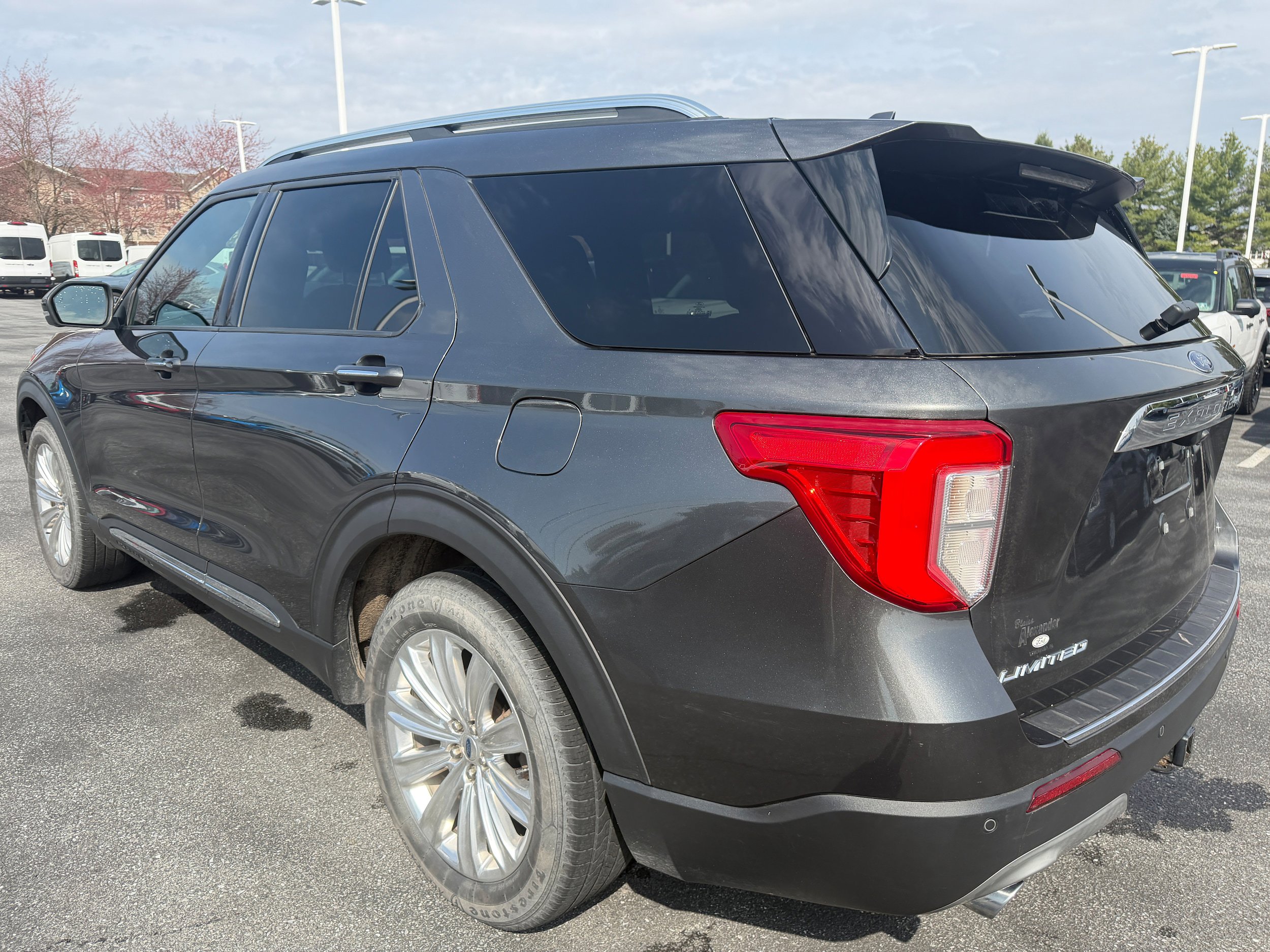 Certified 2020 Ford Explorer Limited w/ Class III Trailer Tow Package AWD/4WD image 3