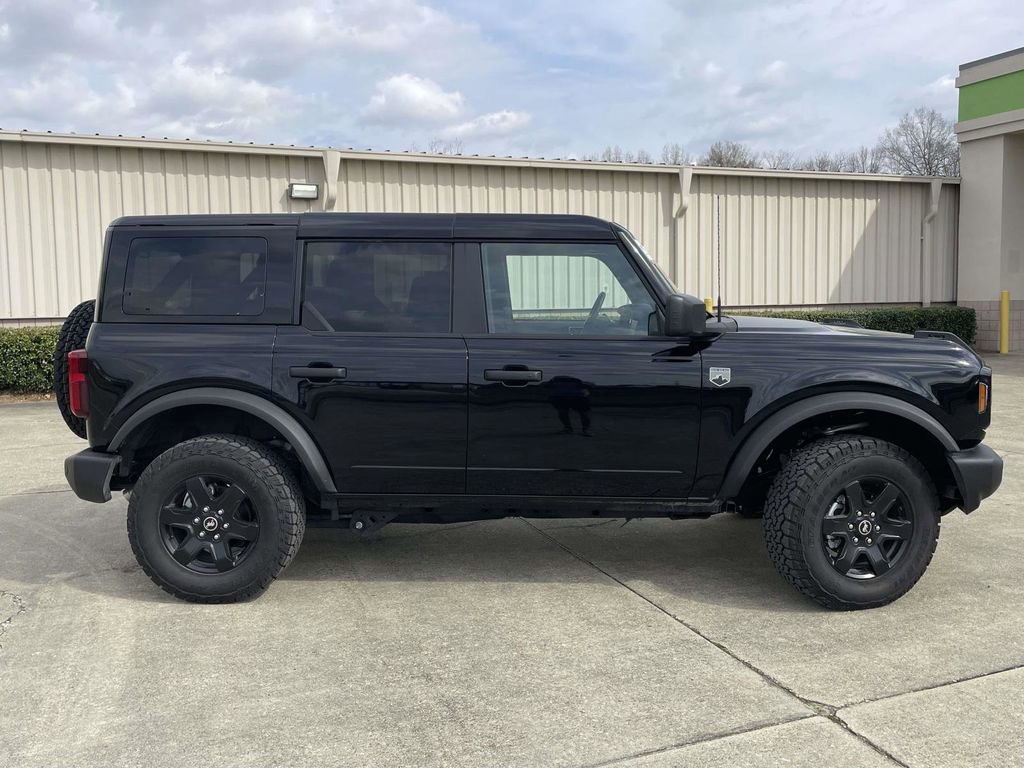 Certified 2025 Ford Bronco Big Bend image 2