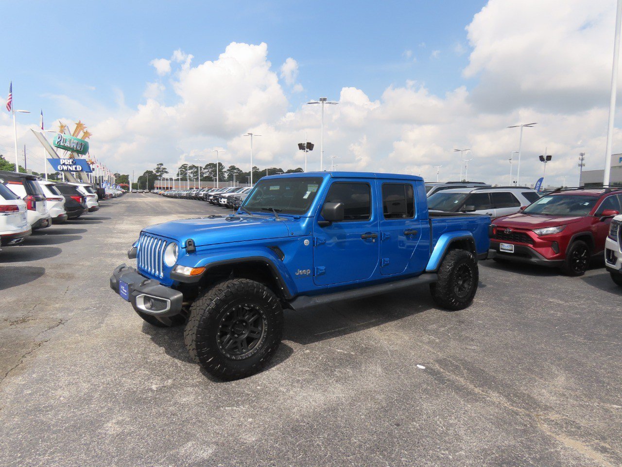 Used 2022 Jeep Gladiator Overland w/ Popular Equipment Package AWD/4WD image 2