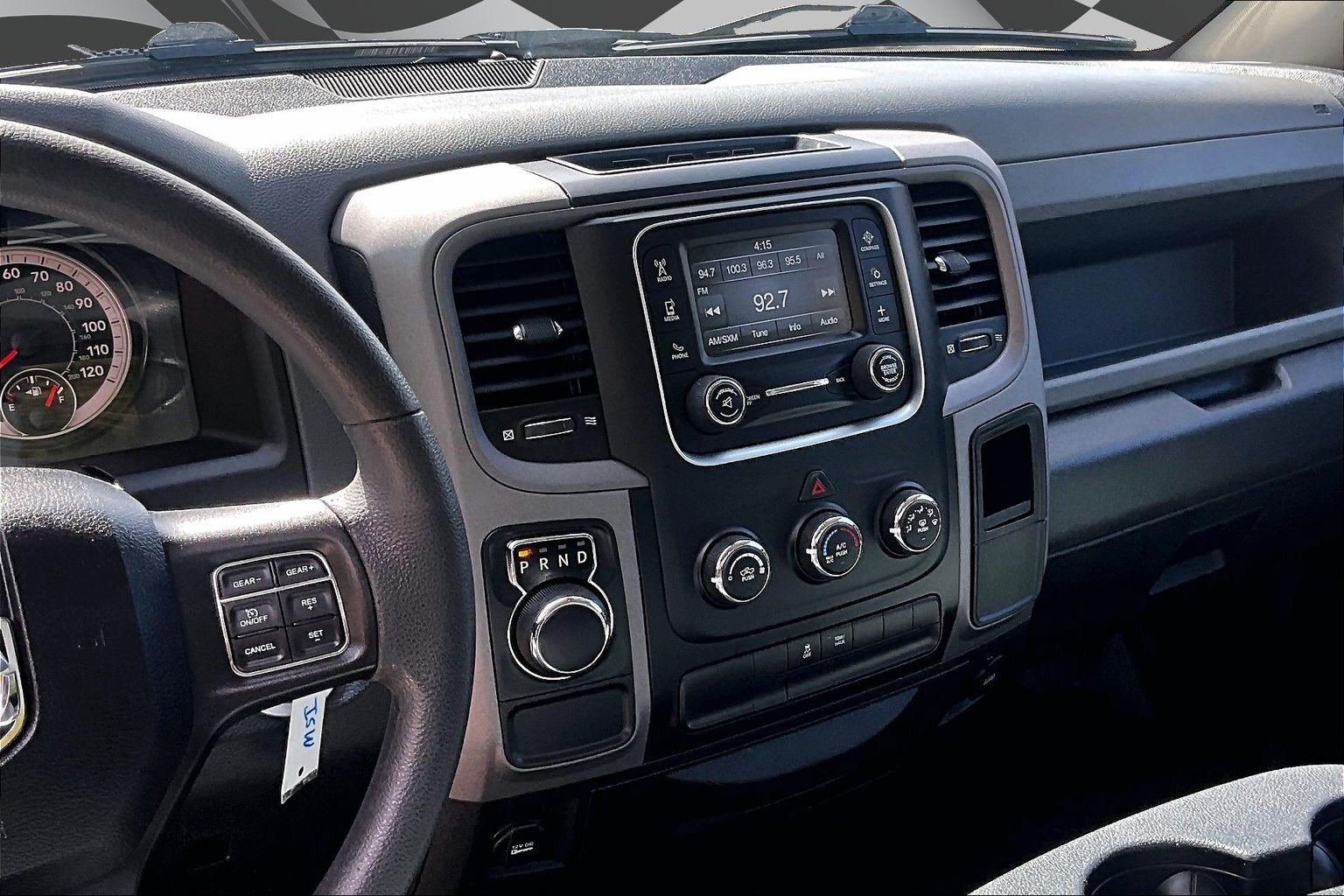 Used 2018 RAM 1500 Express RWD image 7