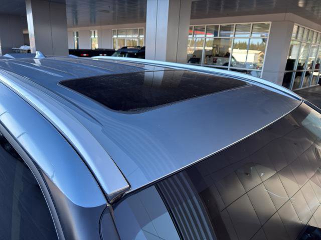 Used 2022 Toyota Highlander XLE image 9