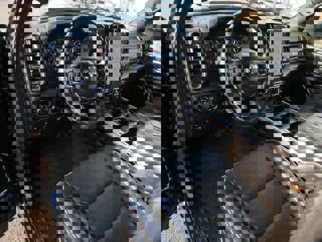 Used 2023 RAM 1500 Laramie image 12