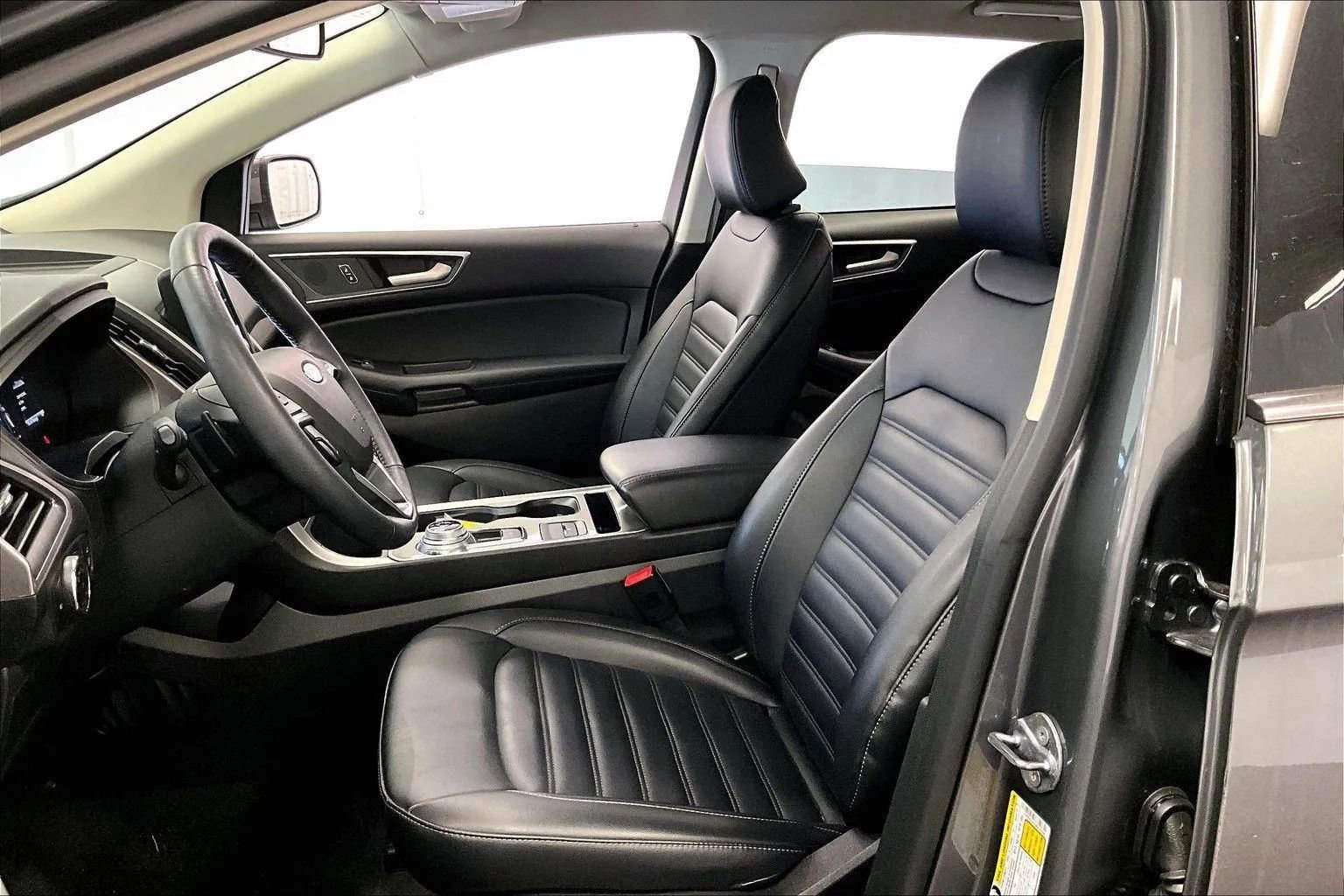Certified 2024 Ford Edge SEL w/ Convenience Package image 24