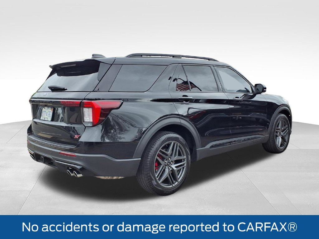 Certified 2025 Ford Explorer ST AWD/4WD image 4