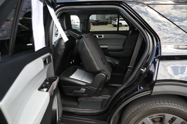 Certified 2023 Ford Explorer XLT w/ Equipment Group 202A image 30