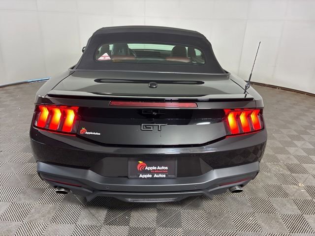 Certified 2025 Ford Mustang GT Premium RWD image 4