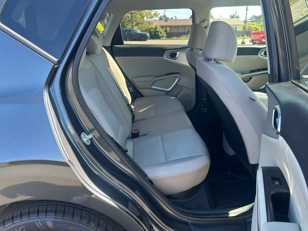 Used 2022 Kia Soul LX FWD image 27