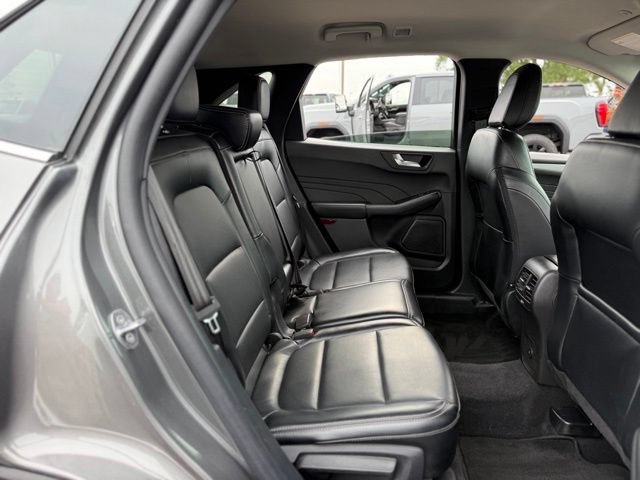 Certified 2025 Ford Escape Platinum AWD/4WD image 16