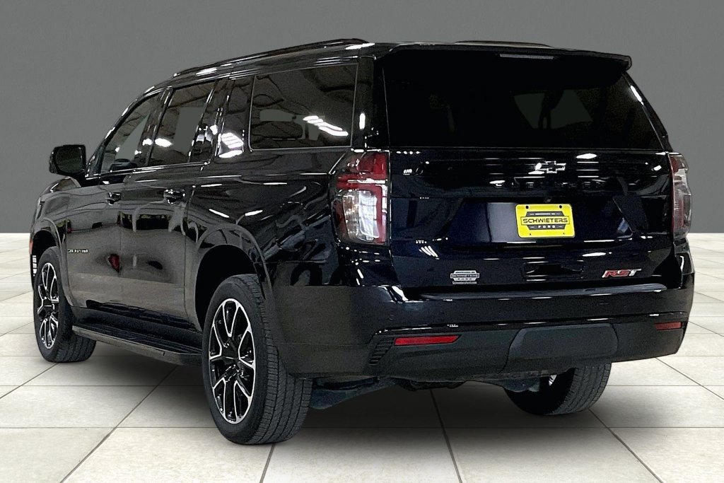 Used 2024 Chevrolet Suburban RST w/ Luxury Package AWD/4WD image 11