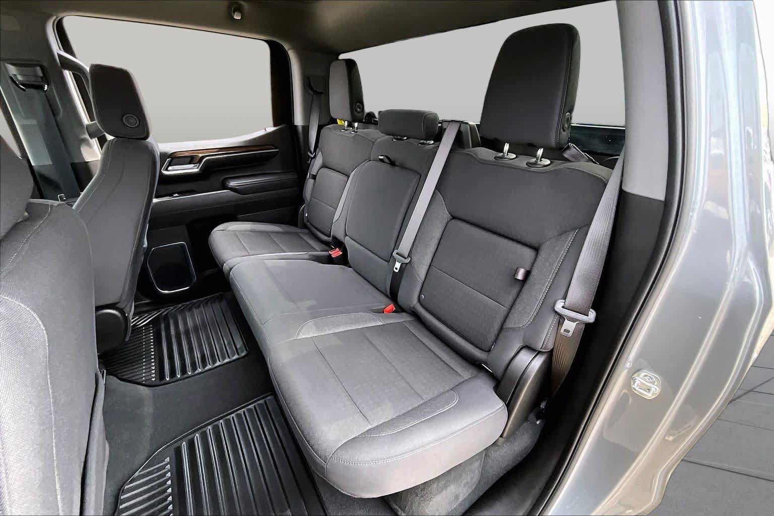 Used 2025 GMC Sierra 1500 Elevation w/ X31 Off-Road Package AWD/4WD image 19