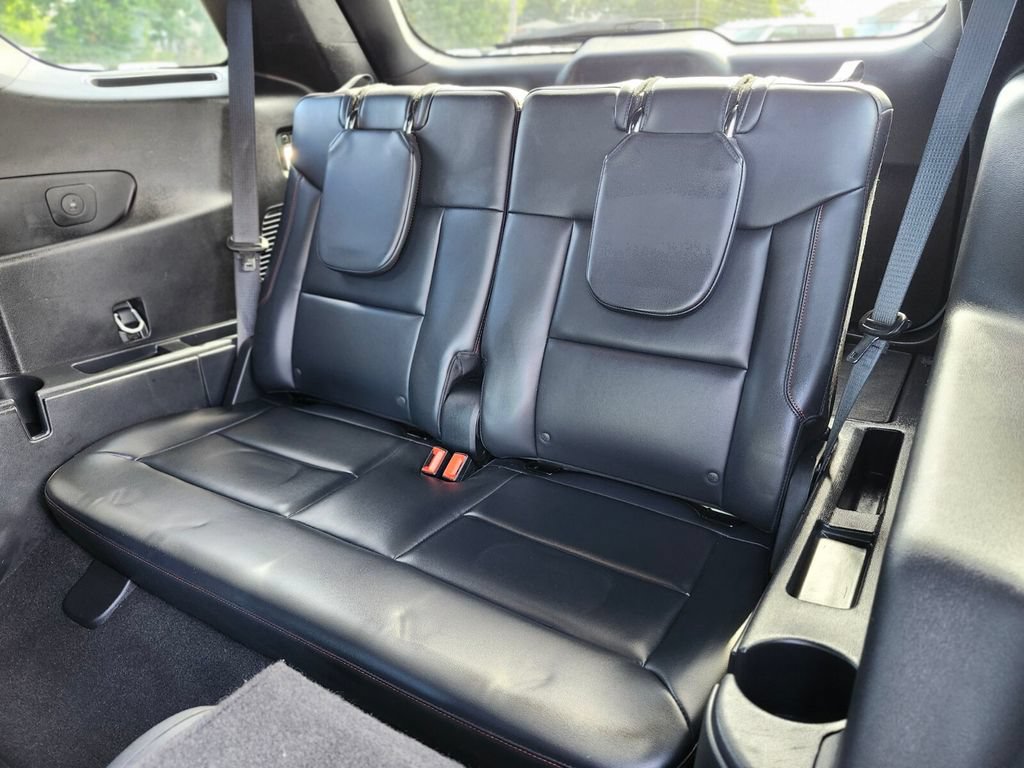 Certified 2025 Ford Explorer ST-Line AWD/4WD image 17