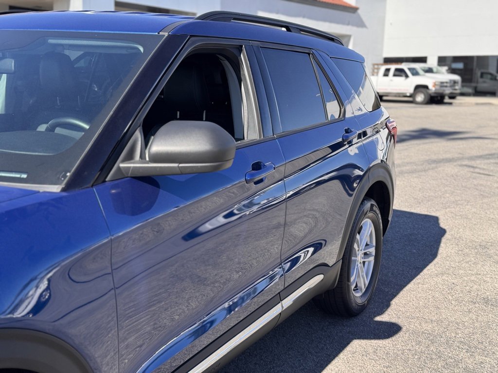 Certified 2022 Ford Explorer XLT w/ Equipment Group 202A image 9