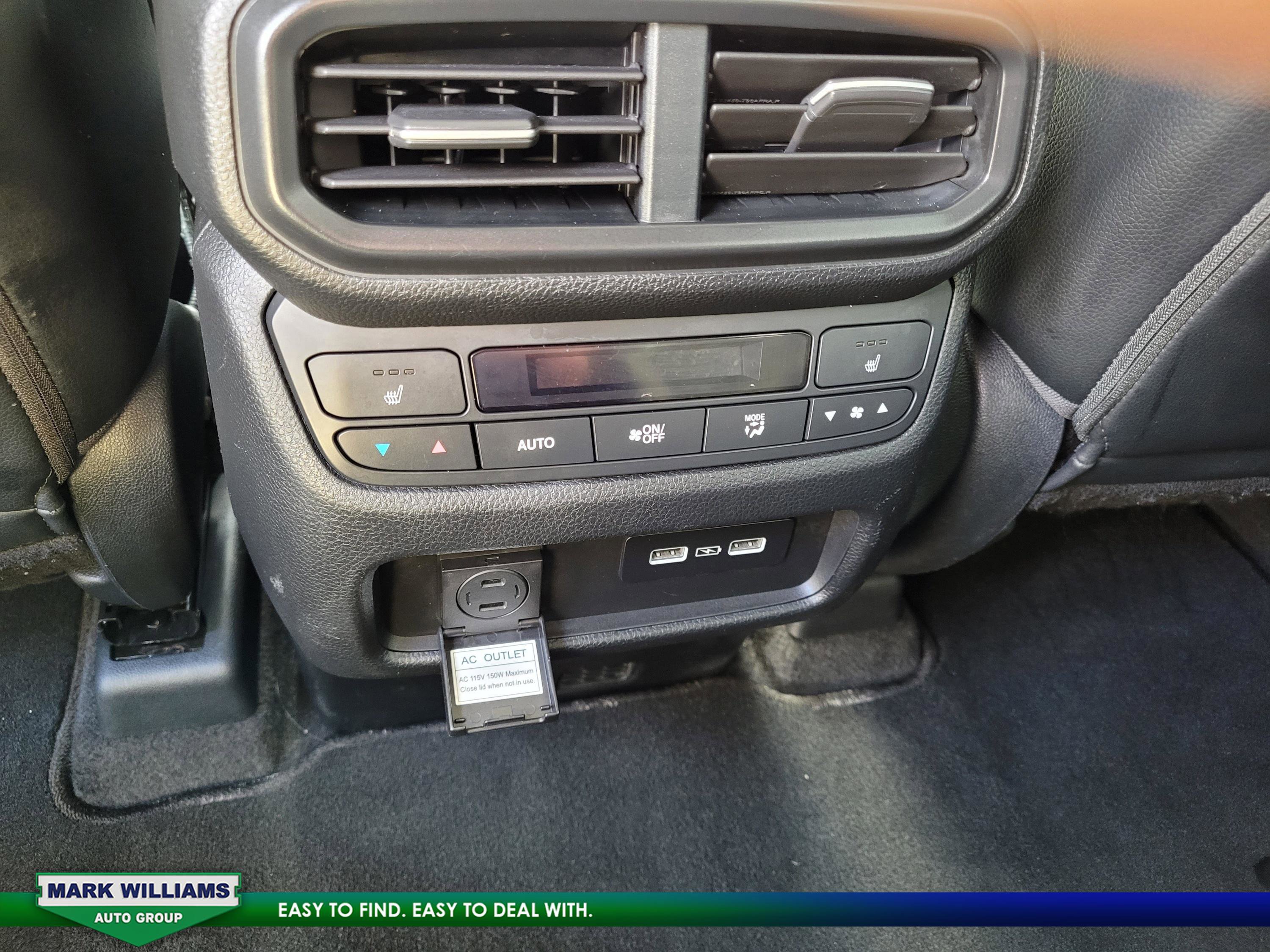 Used 2023 Honda Pilot Elite image 16