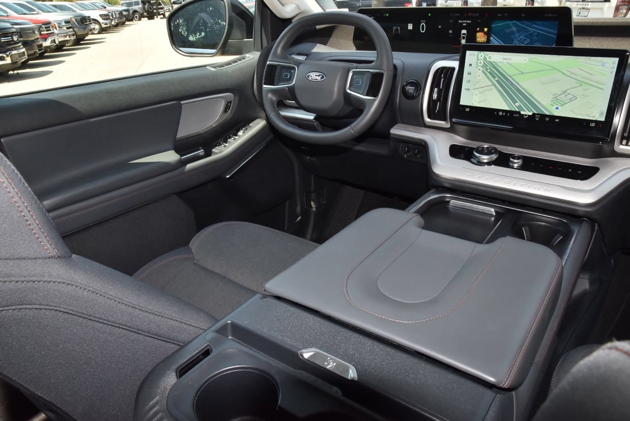 Certified 2025 Ford Expedition Max Active RWD image 16