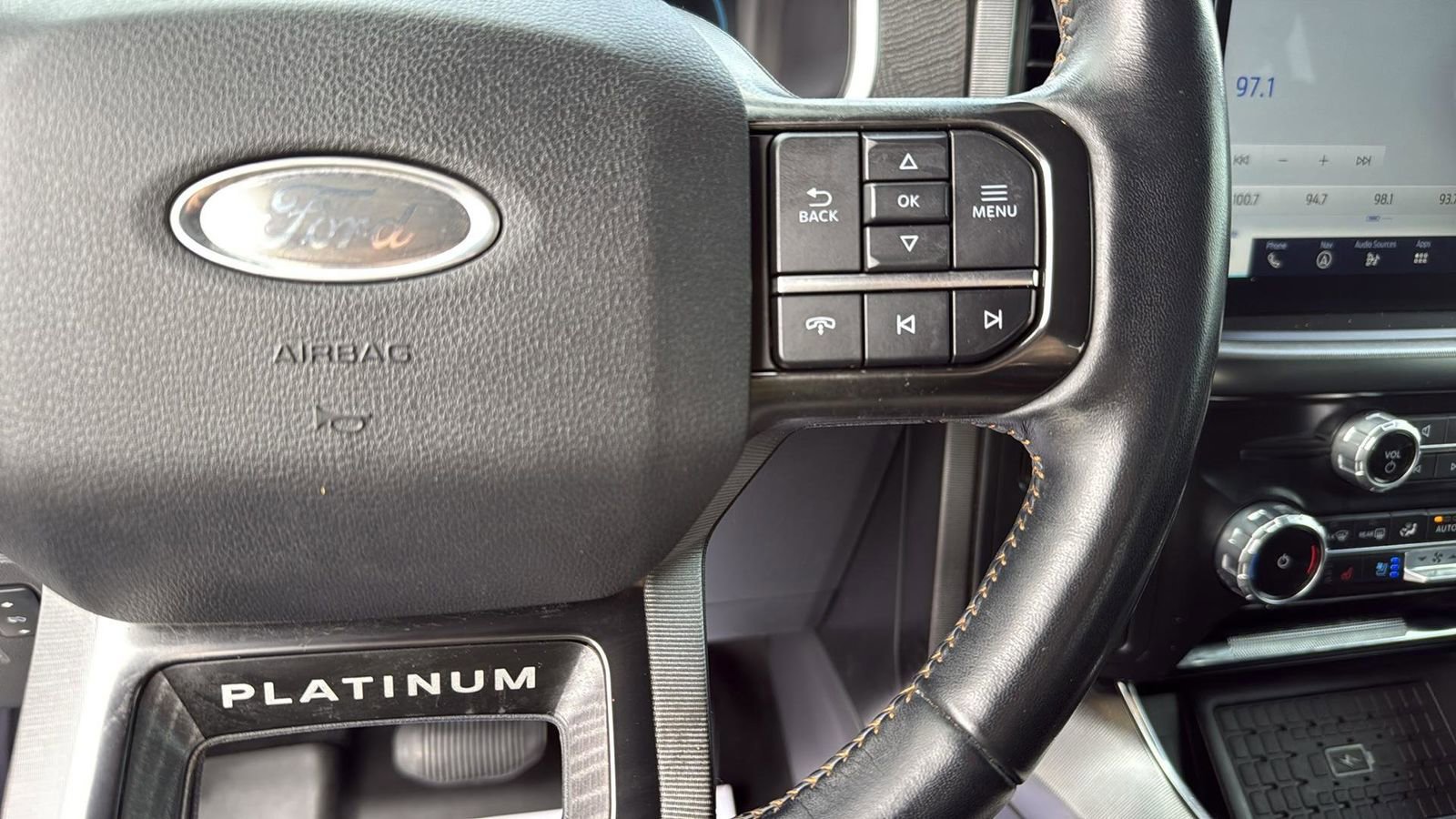 Certified 2023 Ford F150 Platinum w/ Equipment Group 701A High image 16