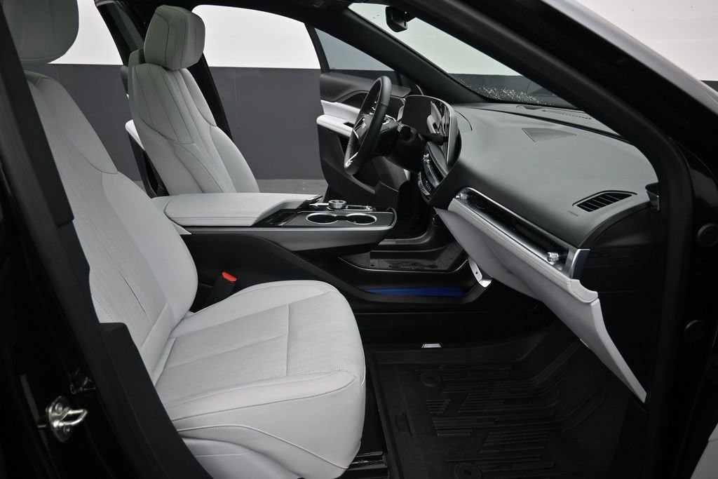 Used 2024 Cadillac Lyriq Luxury w/ LPO, Floor Liner Package RWD image 14