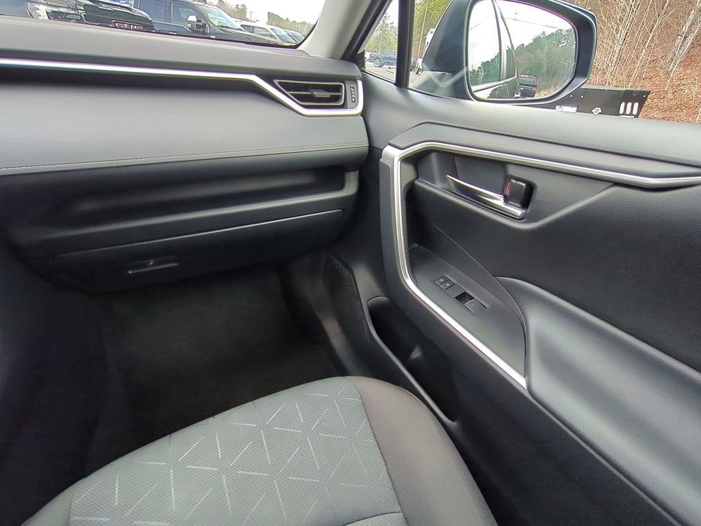 Used 2024 Toyota RAV4 XLE image 22