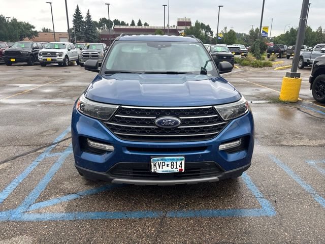 Certified 2020 Ford Explorer XLT w/ Equipment Group 202A AWD/4WD image 2
