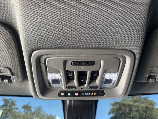 Used 2022 GMC Sierra 2500 Denali w/ Denali Ultimate Package AWD/4WD image 30