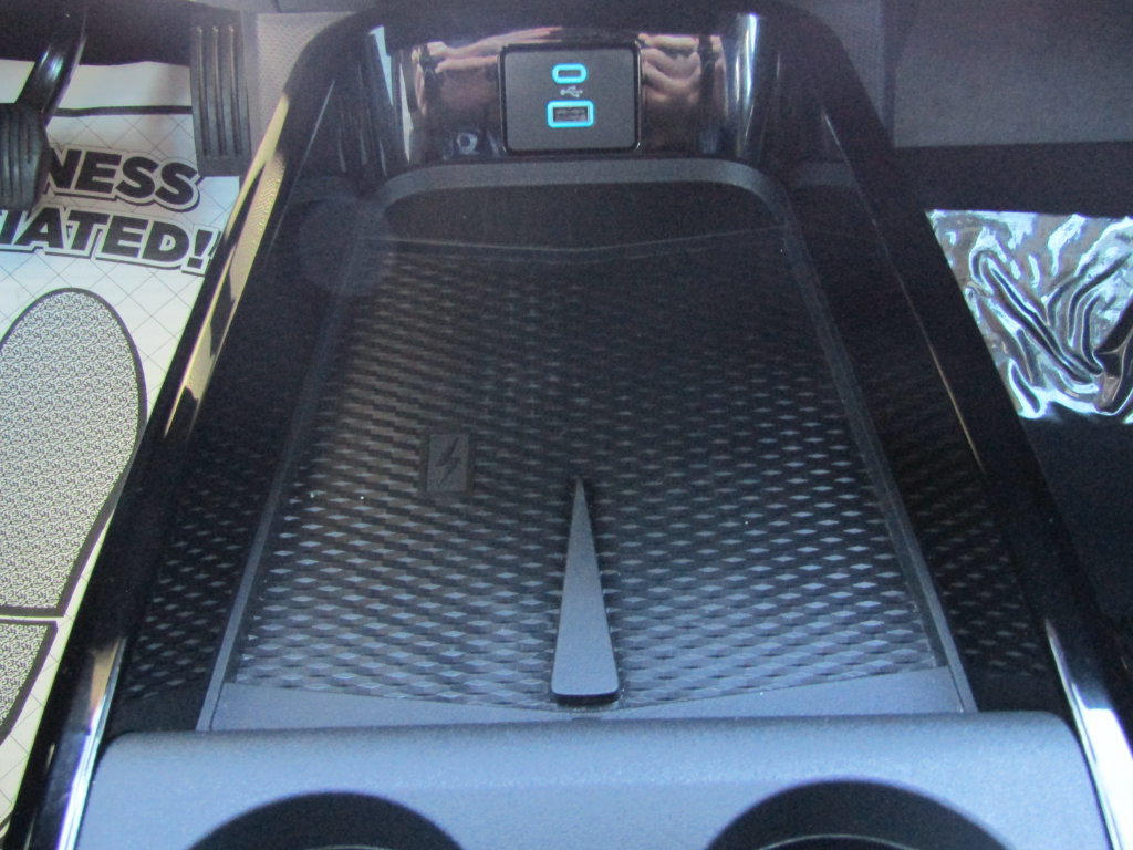 Certified 2024 Ford Mustang Mach-E Premium AWD/4WD image 30