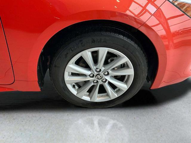 Used 2025 Toyota Corolla SE w/ SE Package FWD image 29