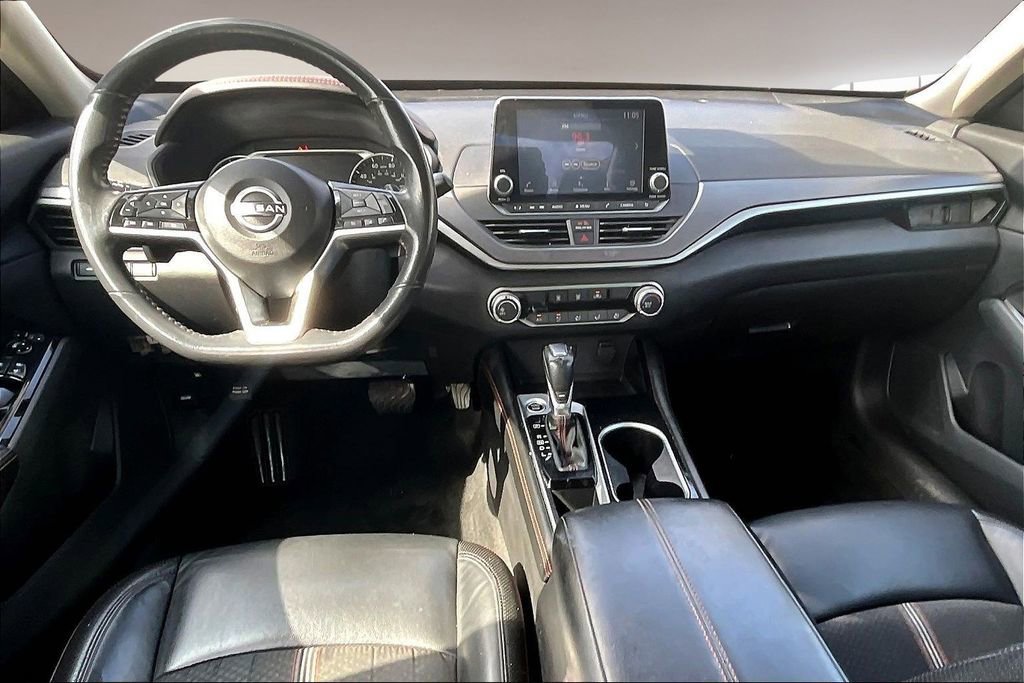 Used 2024 Nissan Altima 2.5 SR FWD image 7