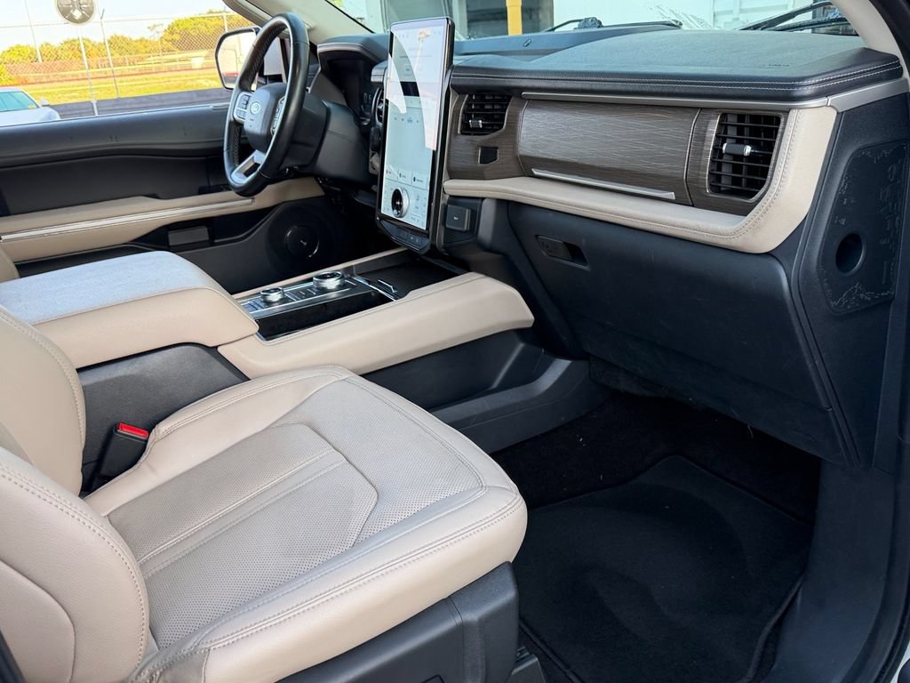 Certified 2023 Ford Expedition Max Limited AWD/4WD image 18