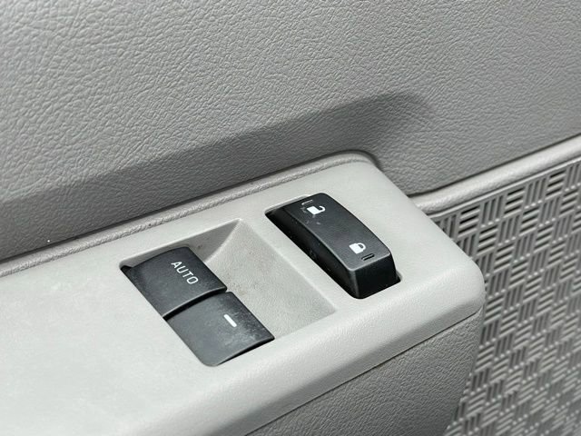 Certified 2022 Ford E-350 and Econoline 350 Super Duty w/ Power Windows & Locks Group image 11