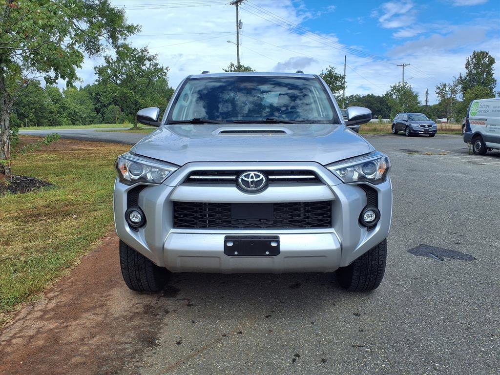 Used 2024 Toyota 4Runner TRD Off-Road image 2
