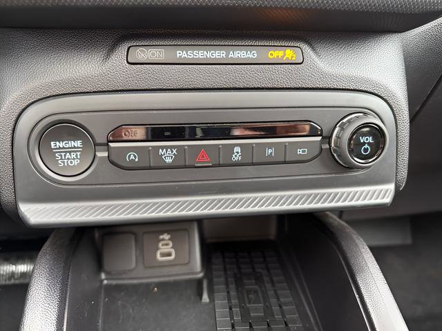 Certified 2025 Ford Bronco Sport Outer Banks w/ Outer Banks Tech Package+ AWD/4WD image 26
