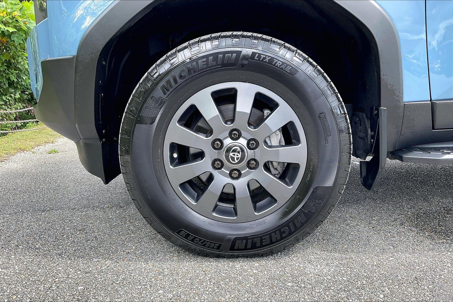 Used 2025 Toyota Land Cruiser w/ Premium Package AWD/4WD image 9