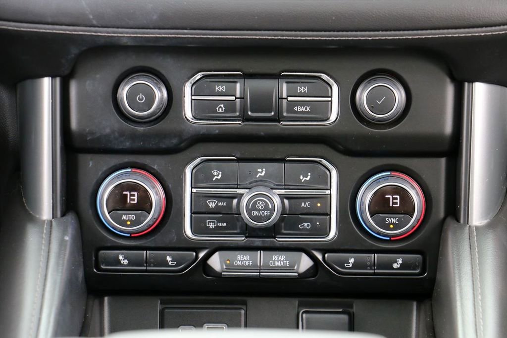 Used 2022 Chevrolet Suburban Z71 w/ Luxury Package image 32