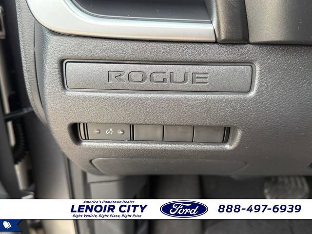 Used 2021 Nissan Rogue S FWD image 19